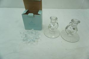 lot 584 image: Crystal Candlestick Holders