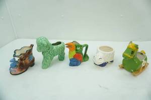 lot 623 image: Collection of Ceramic Planters Vintage Green Lamb Planter-1950s-McCoy
