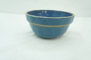 lot 645 image: Blue Stoneware Mixing Bowl 8 diameter by 4 tall