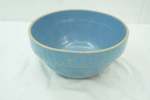 lot 644 image: AntiqueVintage Clay Pottery Bowl. 10 diameter by 5 tall
