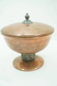 lot 651 image: Vintage Copper-Plated Brass Tureen or Serving Bowl