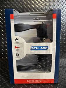 lot 110 image: Schlage Accent Keyed Entry Door Lock - Model F51 V ACC 776 - 2 Keys Included