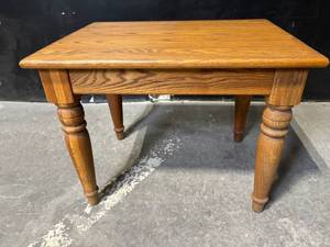 lot 12 image: Oak Wood Table With Turned Legs - Rectangular Vintage Table