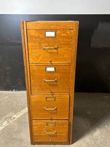 lot 20 image: Oak 6-Drawer Filing Cabinet With Label Holders - Vintage Office Furniture