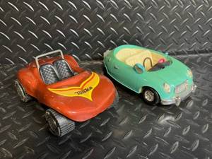 lot 66 image: Tonka 52790 Vintage Cars - Red Off-Road & Turquoise Convertible (Lot of 2)