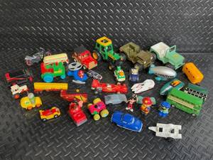 lot 67 image: Tonka Die-Cast Toy Vehicle Lot - Tractors, Jeeps, Buses & Planes (Vintage)