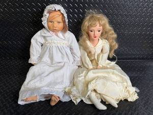 lot 101 image: Pair of Vintage Composition Dolls in Ivory Lace Dresses