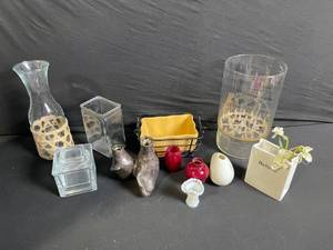lot 125 image: Assorted Glassware & Decorative Vases Lot - Vintage Home Decor