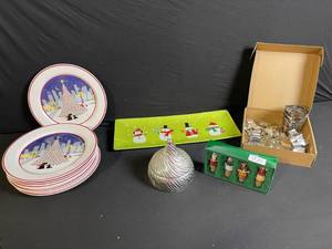lot 136 image: Christmas Plates Snowman City Skyline - Red Rim Holiday Dinnerware