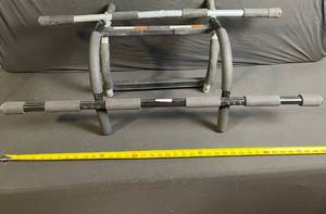 lot 141 image: Crane ANS-17-049  820506 Multi-Use Workout Bar - 250 lb Capacity