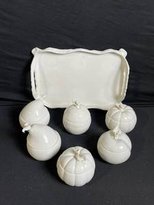lot 170 image: Porcelain Pumpkin Trinket Boxes - Italy - Set of 6 with Lids