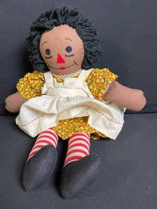 lot 225 image: Vintage Cloth Rag Doll - Floral Dress, White Pinafore, Striped Socks