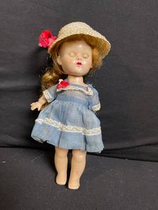 lot 226 image: Vogue Ginny 8in Lucy 1957 Bent-Knee Walker Doll