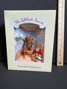lot 237 image: Gund The Littlest Bears - Handcrafted & Fully Jointed Miniature Diorama (2 Bears)