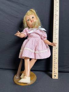 lot 243 image: Ideal P90 Doll - Vintage Blonde Vinyl in Pink Polka Dot Dress