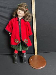 lot 248 image: Vintage Christmas Doll - Red Velvet Cape, Green Velvet Dress, Holly Accents