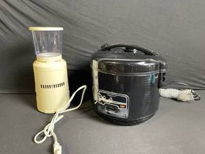 lot 285 image: Presto 16-Cup Rice CookerSteamer & Just Nutty Mini Blender