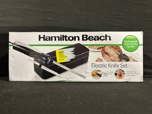 lot 42 image: Hamilton Beach Electric Knife Set - 8-inch Carving Blade & 5-inch Kitchen Blade - 120W - 74275ZFG