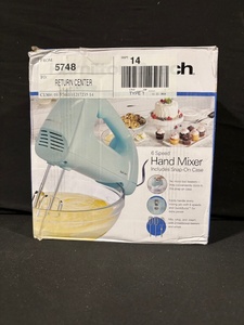 lot 84 image: Hamilton Beach Hand Mixer - 6-Speed with Snap-On Case