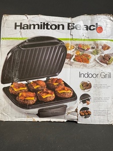 lot 134 image: Hamilton Beach Indoor Grill 25371 - Compact Countertop Grill