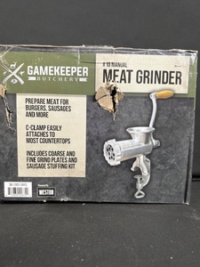lot 144 image: GameKeeper Butchery Meat Grinder #10 Manual - 36-1001-GKFG
