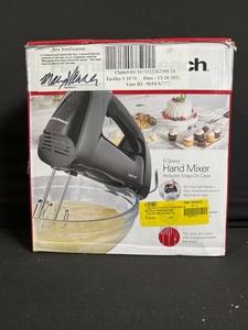 lot 265 image: Hamilton Beach 62690FG - 6-Speed Hand Mixer with Snap-On Case