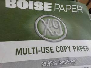 lot 28 image: Boise 4500 Sheets 8.5 x 11 White P...