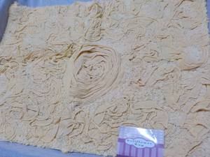 lot 92 image: Bellflower 17 x 24 Rug New from J...