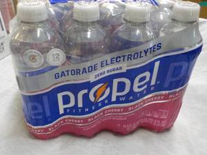 lot 160 image: 12 pack Propel Fitness Water...