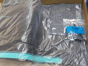 lot 200 image: Pro Grade Soldering Mat...