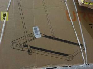 lot 260 image: Treadmill Model UR9TfM0011...