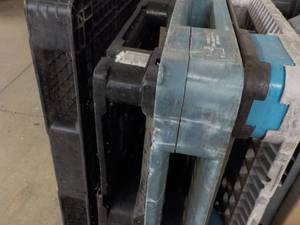 lot 267 image: 4 Plastic Pallets...