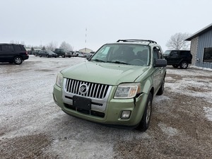 lot 15 image: 2009 Mercury Mariner