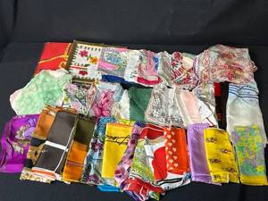 lot 60 image: Large Collection of Vintage Ladies Handkerchiefs and Scarves Assorted Patterns