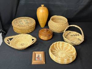 lot 71 image: Collection of Woven Baskets and Wooden Decorative Items