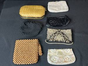lot 124 image: Collection of Vintage Beaded and Woven Evening Bags and Purses