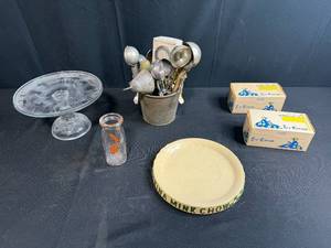 lot 168 image: Vintage Ice Cream Collectibles Lot with Scoops, Tubs, and Plates