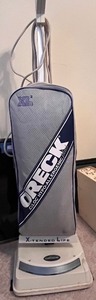 lot 185 image: Oreck XL2 X-Tended Life Upright Vacuum Cleaner