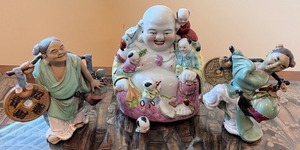 lot 209 image: Set of 4 Chinese Ceramic Figures with Colorful Detailing