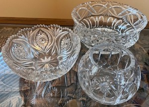 lot 235 image: Set of 3 Cut Glass Crystal Bowls with Floral and Starburst Patterns