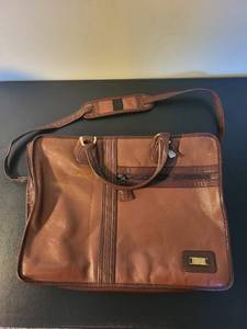 lot 279 image: Land Leather Attache Briefcase with Shoulder Strap