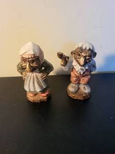 lot 300 image: Pair of Vintage Hand-Painted Troll Figurines 5 Inch Marked F185