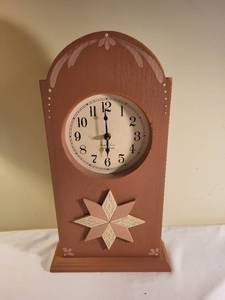 lot 335 image: Prairie Town Clock Works Wooden Quartz Mantel Clock with Decorative Star and 2 Vintage Frames