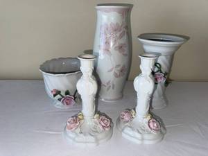 lot 119 image: Kaiser Germany 6-Piece Porcelain Floral Vase & Candlestick Set