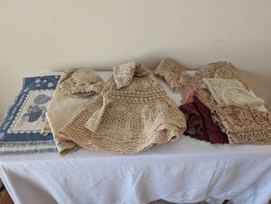 lot 54 image: Collection of Vintage Crochet and Lace Table Linens and Doilies