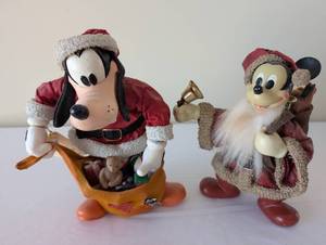 lot 56 image: Set of 2 Fabrich KSA Disney Santa Mickey and Goofy Holiday Figures