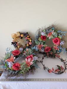 lot 109 image: Set of 3 Decorative Floral and Fruit Artificial Wreaths