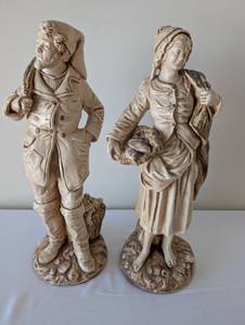 lot 125 image: Pair of Vintage MI Italy Ceramic Figural Statues, 21 Inch Tall