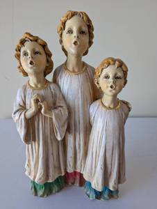 lot 135 image: Vintage Trio of Singing Cherub Figurines