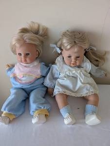 lot 146 image: Pair of Beeff Creation Original Vintage Dolls, 18 Inch with Outfits